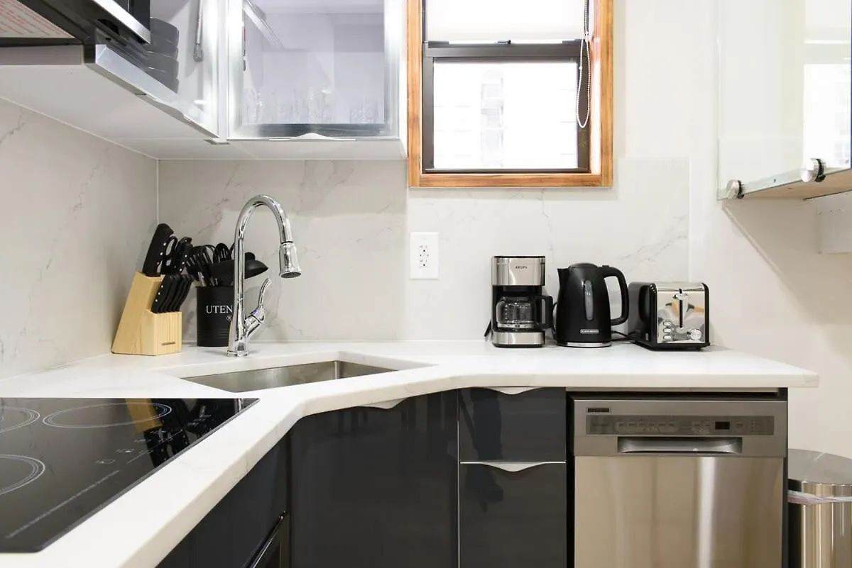 뉴욕 75-5A Luxury 3Br Duplex W&D In Unit Elevator 아파트 0*,  미국